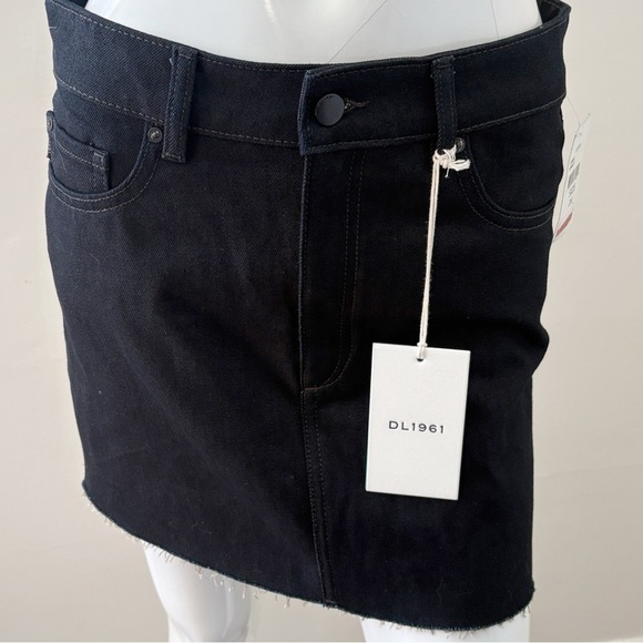 DL1961 Alma Raw Denim Mini Jean Skirt in Eternity Midnight Blue Wash Size 26 - Picture 6 of 7